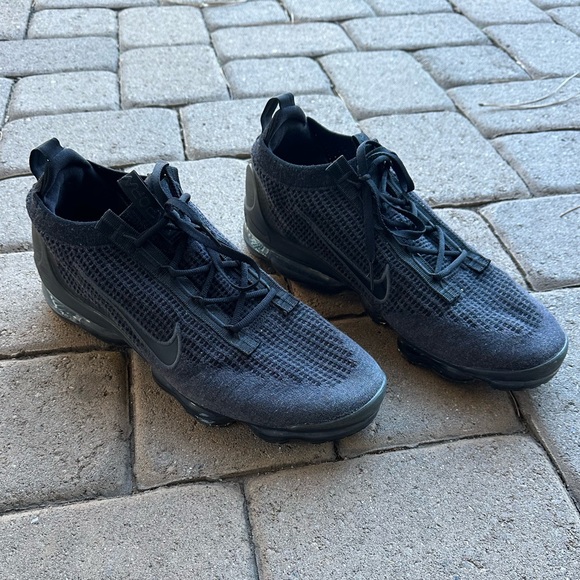 Nike Vapormax 2021 FlyKnit Size 14 - Picture 3 of 4